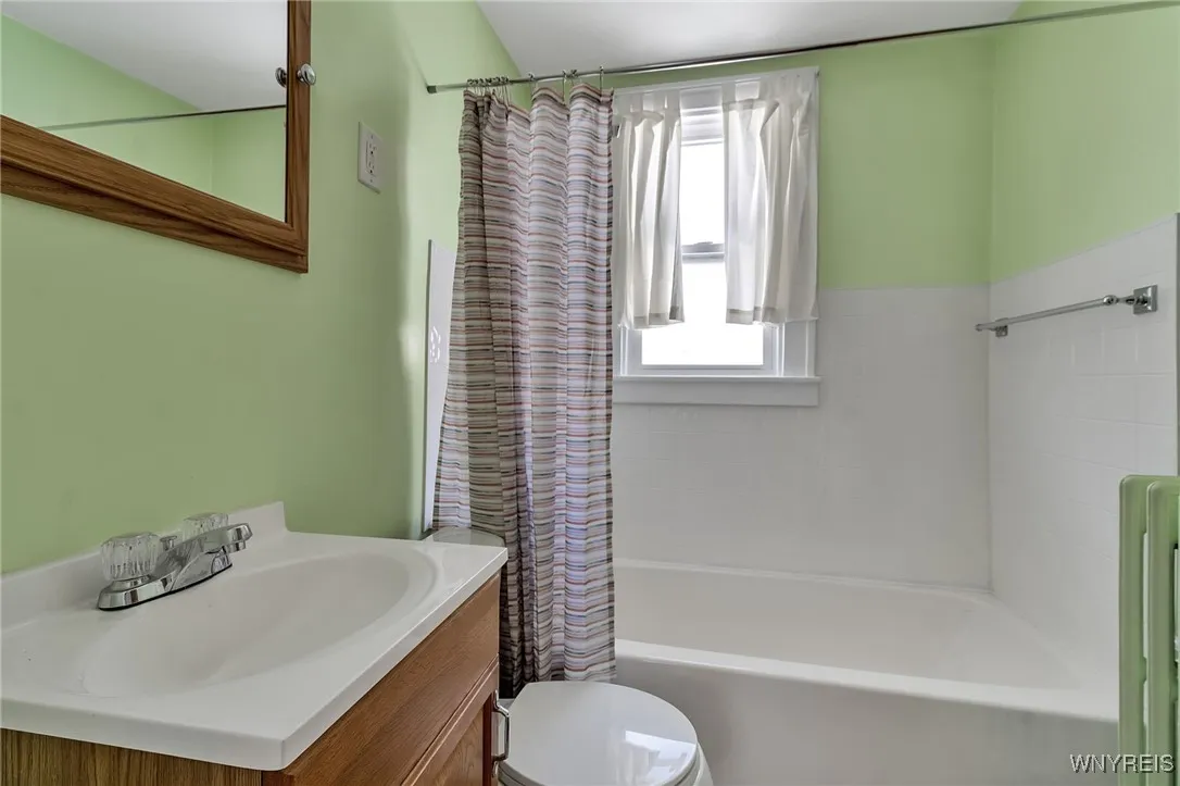 305 South Ogden Street, Buffalo, New York 14206, Buffalo, New York 14206, 4 Bedrooms Bedrooms, ,2 BathroomsBathrooms,Residential,For Sale,305 South Ogden Street, Buffalo, New York 14206,0,B1633273
