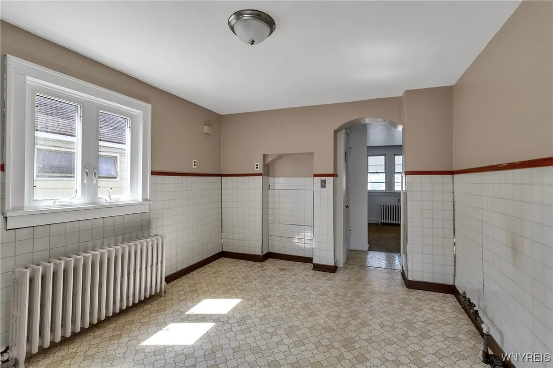 305 South Ogden Street, Buffalo, New York 14206, Buffalo, New York 14206, 4 Bedrooms Bedrooms, ,2 BathroomsBathrooms,Residential,For Sale,305 South Ogden Street, Buffalo, New York 14206,0,B1633273