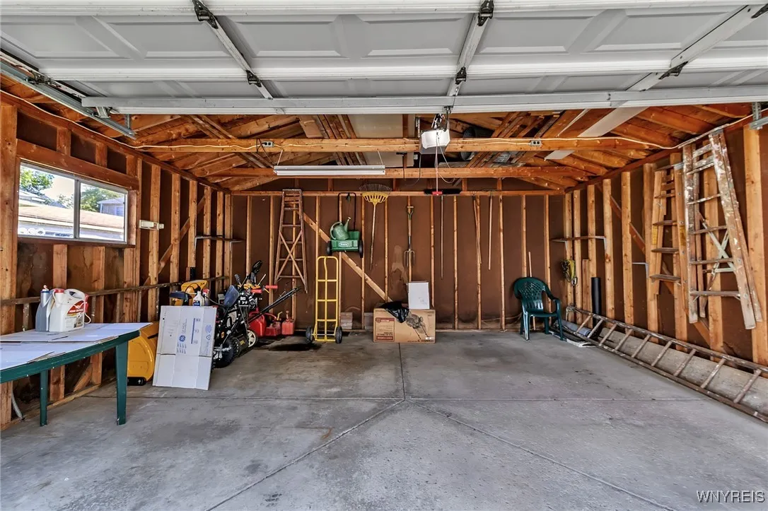 305 South Ogden Street, Buffalo, New York 14206, Buffalo, New York 14206, 4 Bedrooms Bedrooms, ,2 BathroomsBathrooms,Residential,Closed,305 South Ogden Street, Buffalo, New York 14206,0,B1633273