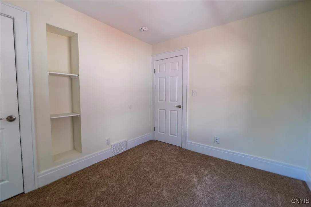 416 Elm Street, Syracuse, New York 13203, Syracuse, New York 13203, 4 Bedrooms Bedrooms, 7 Rooms Rooms,1 BathroomBathrooms,Residential,For Sale,416 Elm Street, Syracuse, New York 13203,0,S1633304
