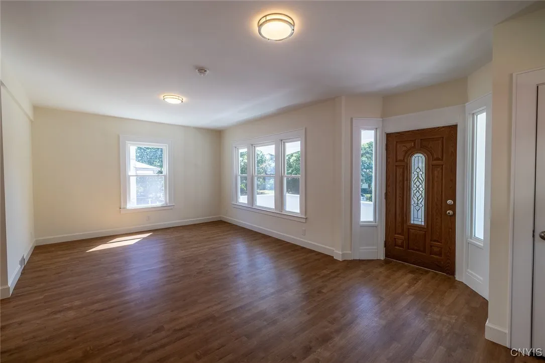 416 Elm Street, Syracuse, New York 13203, Syracuse, New York 13203, 4 Bedrooms Bedrooms, 7 Rooms Rooms,1 BathroomBathrooms,Residential,For Sale,416 Elm Street, Syracuse, New York 13203,0,S1633304