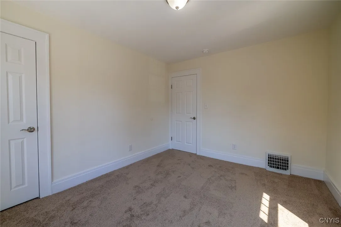 416 Elm Street, Syracuse, New York 13203, Syracuse, New York 13203, 4 Bedrooms Bedrooms, 7 Rooms Rooms,1 BathroomBathrooms,Residential,For Sale,416 Elm Street, Syracuse, New York 13203,0,S1633304