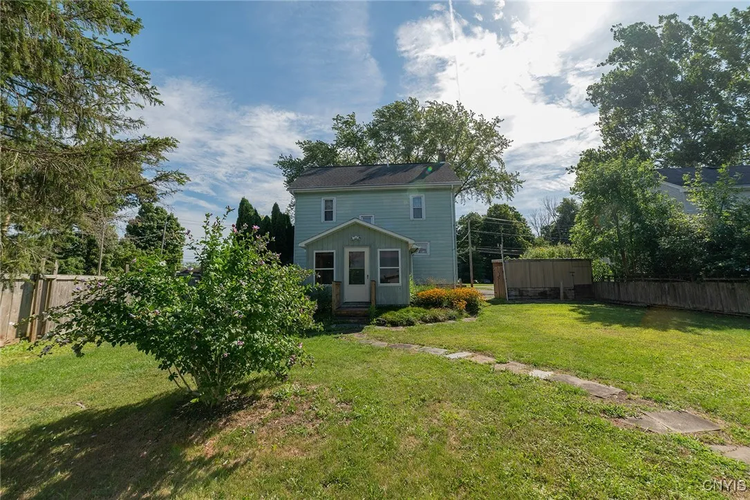 6325 North Kirkville Road, Manlius, New York 13082, Manlius, New York 13082, 4 Bedrooms Bedrooms, 8 Rooms Rooms,2 BathroomsBathrooms,Residential,Closed,6325 North Kirkville Road, Manlius, New York 13082,0,S1633318