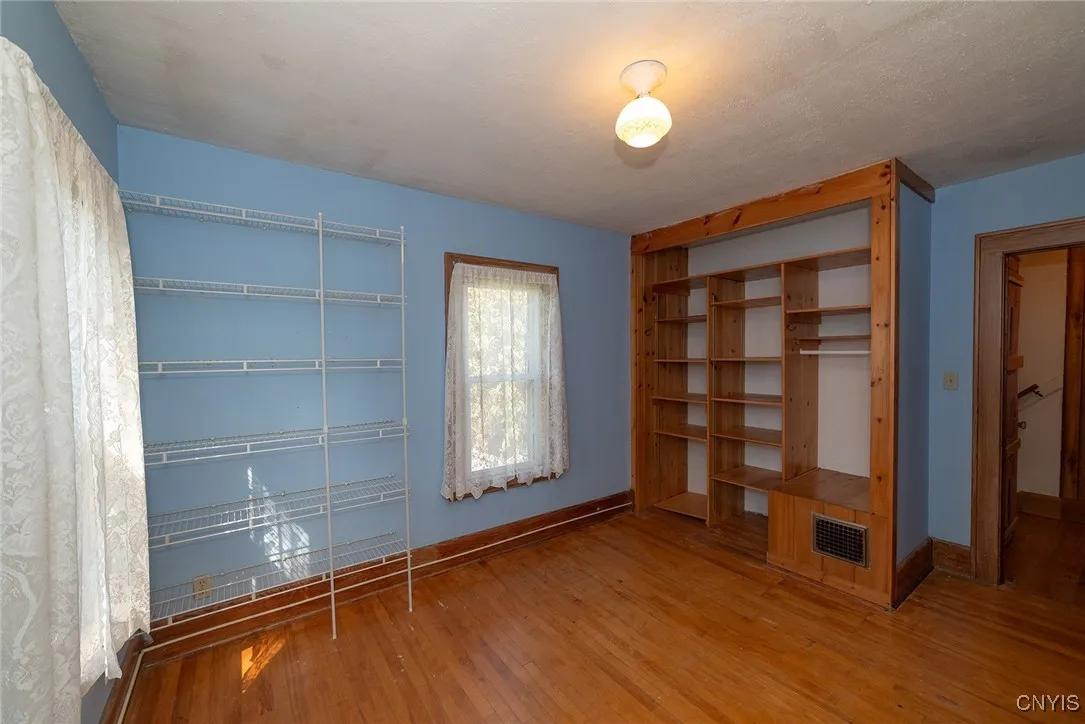 6325 North Kirkville Road, Manlius, New York 13082, Manlius, New York 13082, 4 Bedrooms Bedrooms, 8 Rooms Rooms,2 BathroomsBathrooms,Residential,Closed,6325 North Kirkville Road, Manlius, New York 13082,0,S1633318