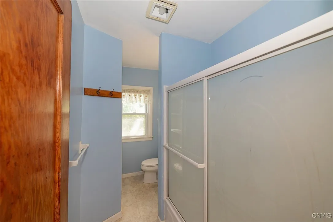6325 North Kirkville Road, Manlius, New York 13082, Manlius, New York 13082, 4 Bedrooms Bedrooms, 8 Rooms Rooms,2 BathroomsBathrooms,Residential,Closed,6325 North Kirkville Road, Manlius, New York 13082,0,S1633318