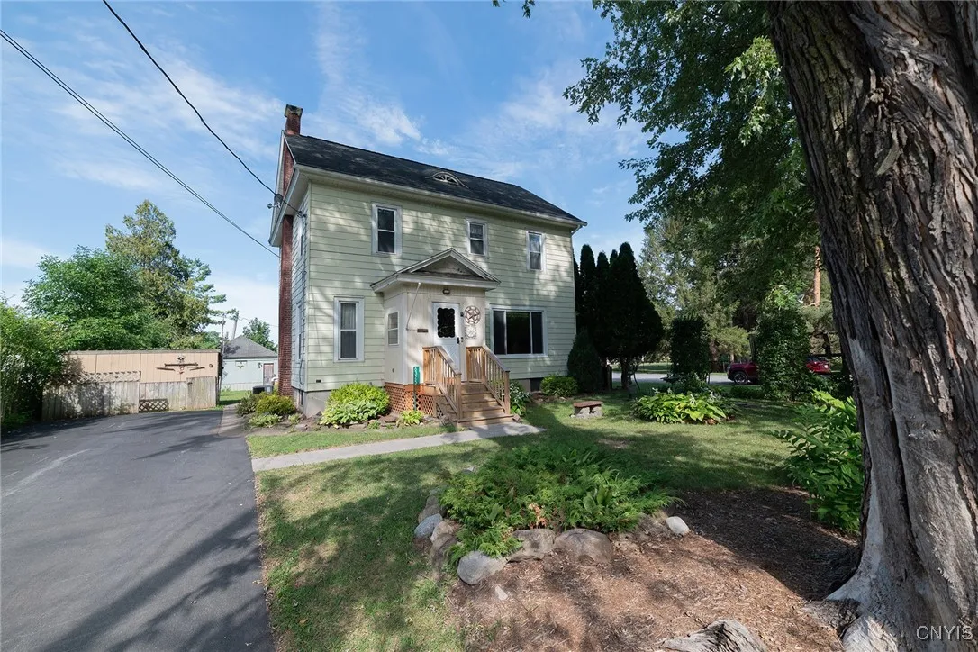 6325 North Kirkville Road, Manlius, New York 13082, Manlius, New York 13082, 4 Bedrooms Bedrooms, 8 Rooms Rooms,2 BathroomsBathrooms,Residential,Closed,6325 North Kirkville Road, Manlius, New York 13082,0,S1633318