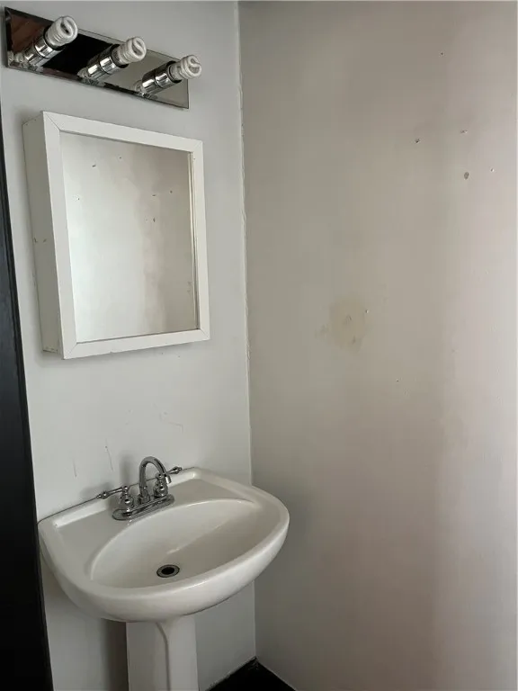 551 Riverside Avenue, Elmira City, New York 14904, Elmira City, New York 14904, 3 Bedrooms Bedrooms, 8 Rooms Rooms,1 BathroomBathrooms,Residential,For Sale,551 Riverside Avenue, Elmira City, New York 14904,0,R1633766