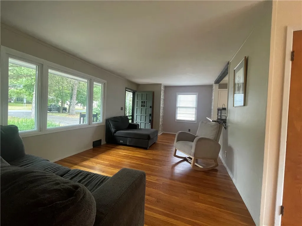 134 Cayuga Street, Seneca Falls, New York 13148, Seneca Falls, New York 13148, 2 Bedrooms Bedrooms, 5 Rooms Rooms,1 BathroomBathrooms,Residential,Closed,134 Cayuga Street, Seneca Falls, New York 13148,0,R1631924