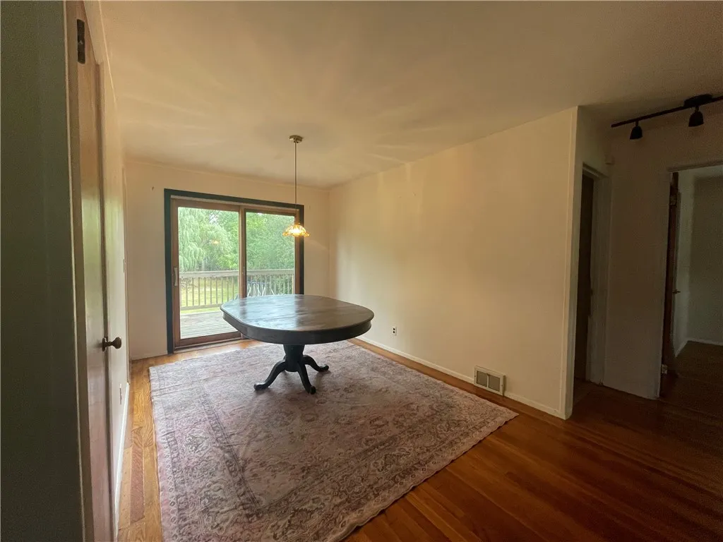 134 Cayuga Street, Seneca Falls, New York 13148, Seneca Falls, New York 13148, 2 Bedrooms Bedrooms, 5 Rooms Rooms,1 BathroomBathrooms,Residential,Closed,134 Cayuga Street, Seneca Falls, New York 13148,0,R1631924