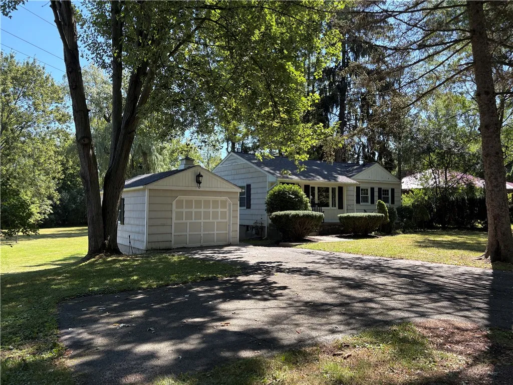 134 Cayuga Street, Seneca Falls, New York 13148, Seneca Falls, New York 13148, 2 Bedrooms Bedrooms, 5 Rooms Rooms,1 BathroomBathrooms,Residential,Closed,134 Cayuga Street, Seneca Falls, New York 13148,0,R1631924