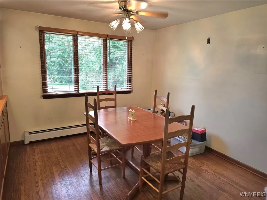 4358 Beach Ridge Road, Pendleton, New York 14120, Pendleton, New York 14120, 3 Bedrooms Bedrooms, 6 Rooms Rooms,1 BathroomBathrooms,Residential,Closed,4358 Beach Ridge Road, Pendleton, New York 14120,0,B1633429