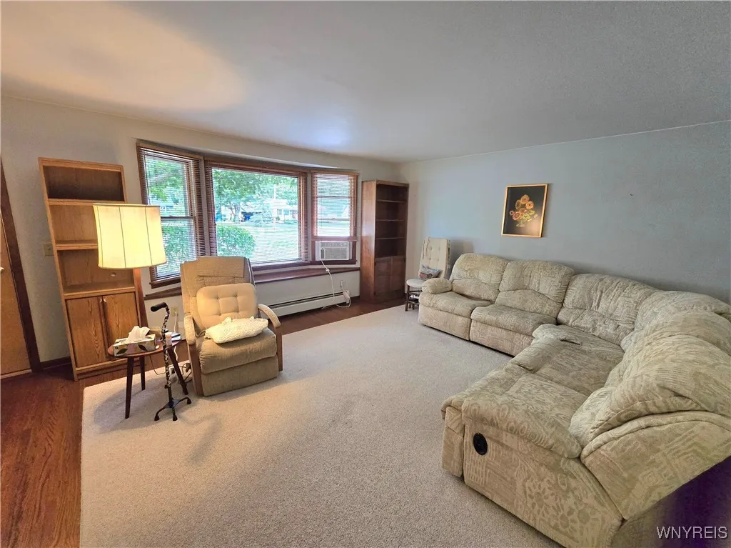 4358 Beach Ridge Road, Pendleton, New York 14120, Pendleton, New York 14120, 3 Bedrooms Bedrooms, 6 Rooms Rooms,1 BathroomBathrooms,Residential,Closed,4358 Beach Ridge Road, Pendleton, New York 14120,0,B1633429