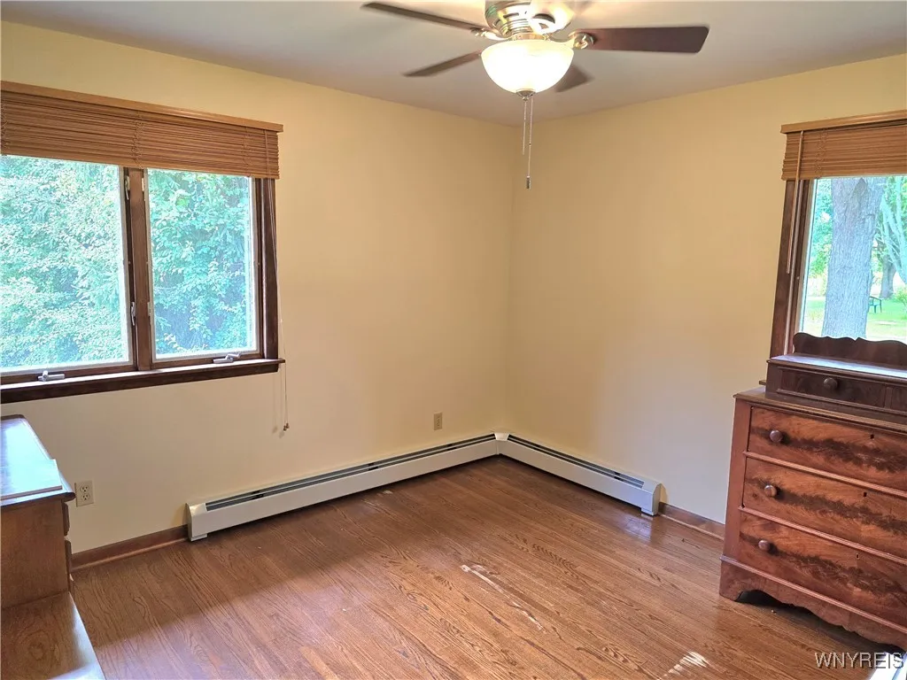 4358 Beach Ridge Road, Pendleton, New York 14120, Pendleton, New York 14120, 3 Bedrooms Bedrooms, 6 Rooms Rooms,1 BathroomBathrooms,Residential,Closed,4358 Beach Ridge Road, Pendleton, New York 14120,0,B1633429