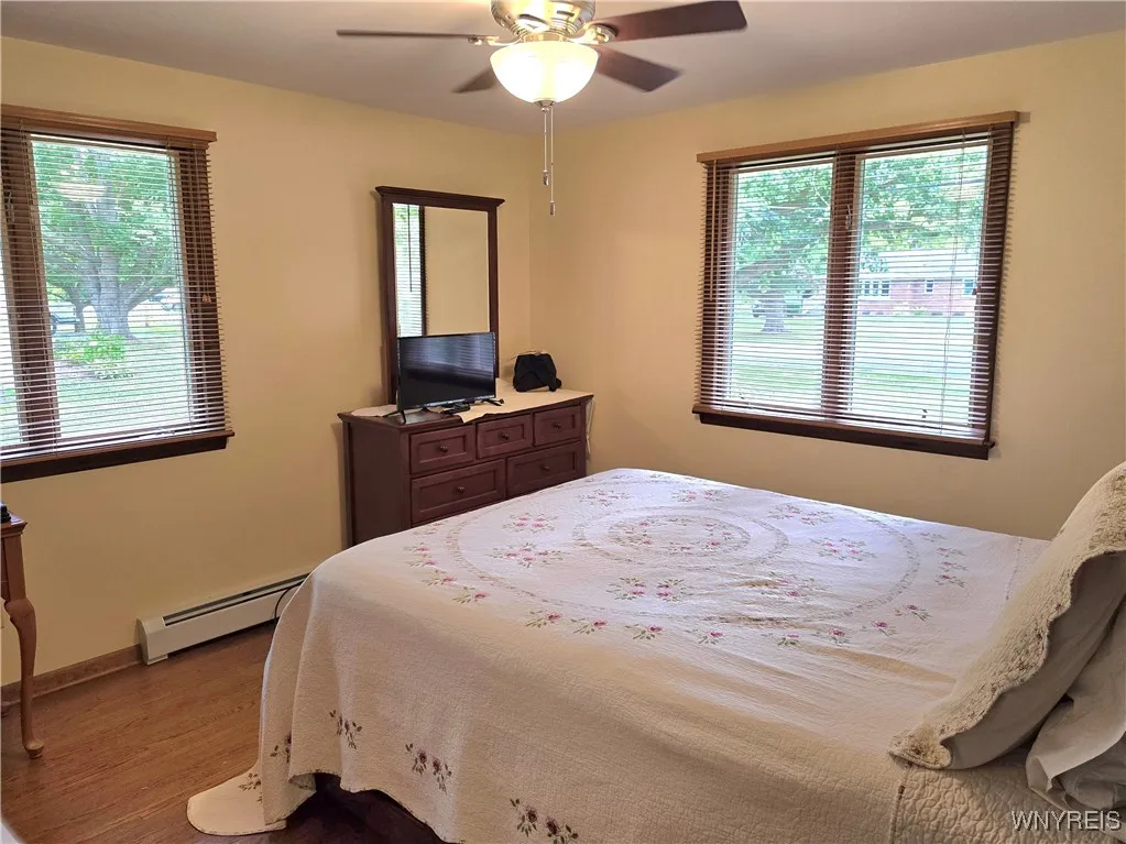 4358 Beach Ridge Road, Pendleton, New York 14120, Pendleton, New York 14120, 3 Bedrooms Bedrooms, 6 Rooms Rooms,1 BathroomBathrooms,Residential,Closed,4358 Beach Ridge Road, Pendleton, New York 14120,0,B1633429