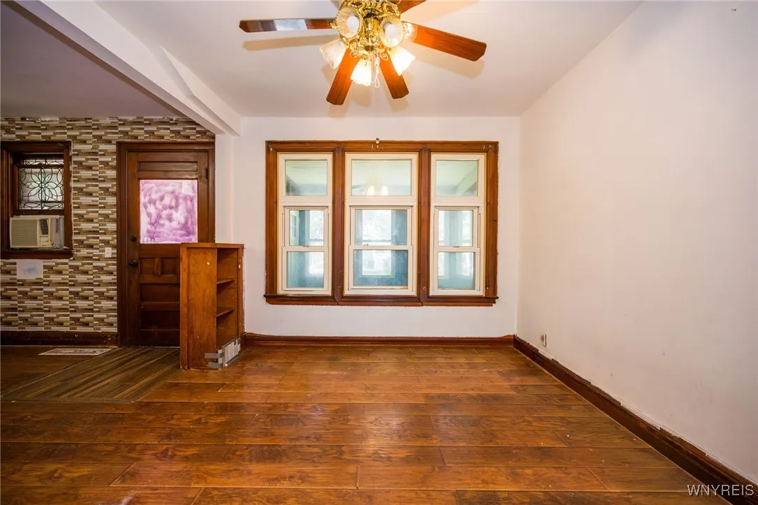 463 East Street, Buffalo, New York 14068, Buffalo, New York 14068, 4 Bedrooms Bedrooms, 7 Rooms Rooms,1 BathroomBathrooms,Residential,For Sale,463 East Street, Buffalo, New York 14068,0,B1633552
