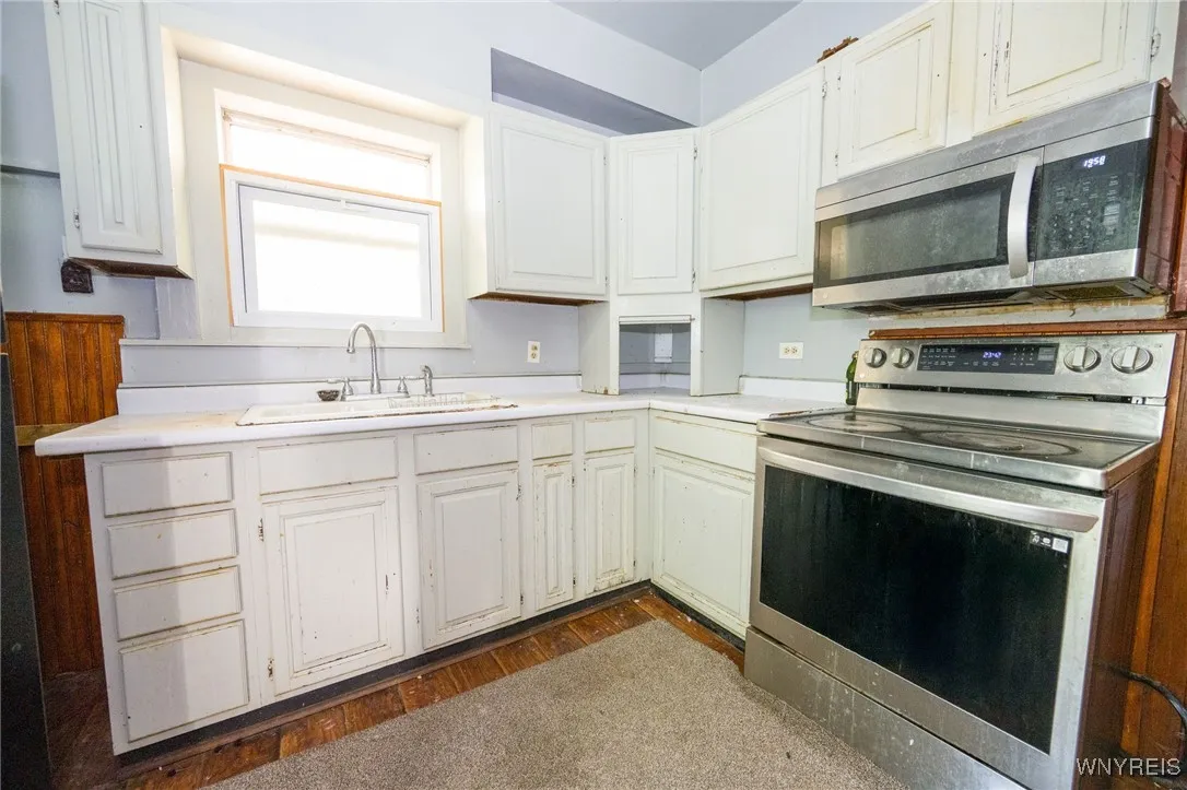 463 East Street, Buffalo, New York 14068, Buffalo, New York 14068, 4 Bedrooms Bedrooms, 7 Rooms Rooms,1 BathroomBathrooms,Residential,For Sale,463 East Street, Buffalo, New York 14068,0,B1633552