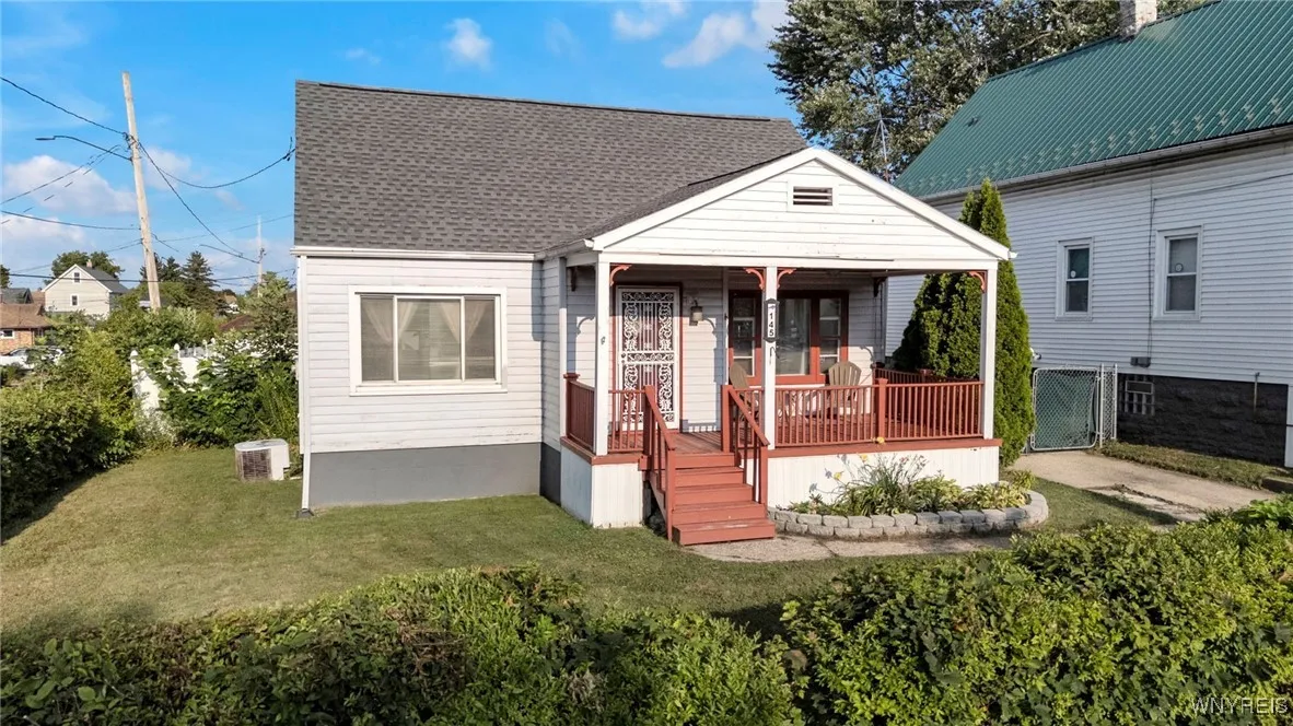 145 Hoerner Avenue, Cheektowaga, New York 14211, Cheektowaga, New York 14211, 2 Bedrooms Bedrooms, 6 Rooms Rooms,1 BathroomBathrooms,Residential,For Sale,145 Hoerner Avenue, Cheektowaga, New York 14211,0,B1633129
