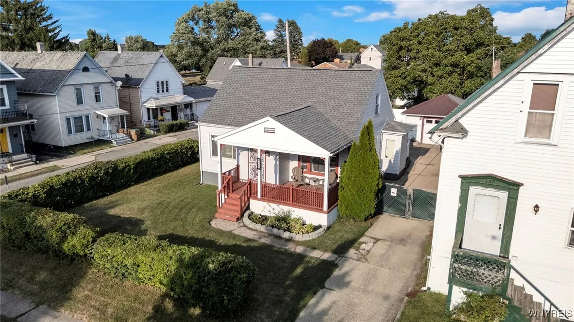 145 Hoerner Avenue, Cheektowaga, New York 14211, Cheektowaga, New York 14211, 2 Bedrooms Bedrooms, 6 Rooms Rooms,1 BathroomBathrooms,Residential,For Sale,145 Hoerner Avenue, Cheektowaga, New York 14211,0,B1633129