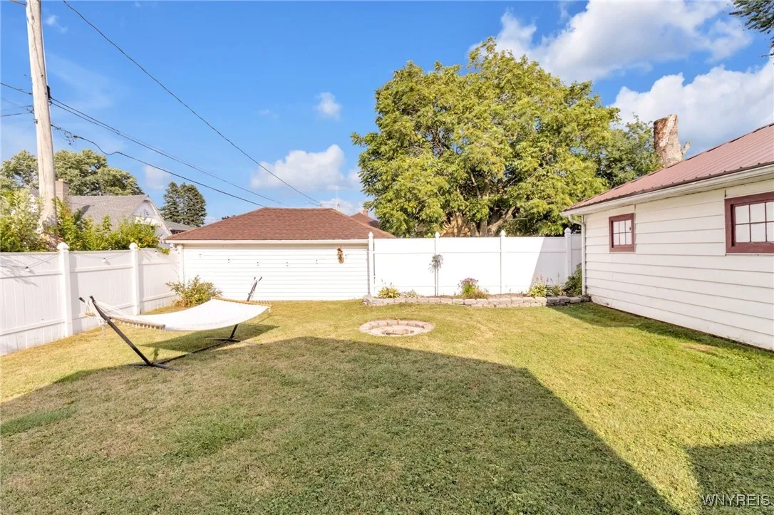 145 Hoerner Avenue, Cheektowaga, New York 14211, Cheektowaga, New York 14211, 2 Bedrooms Bedrooms, 6 Rooms Rooms,1 BathroomBathrooms,Residential,For Sale,145 Hoerner Avenue, Cheektowaga, New York 14211,0,B1633129