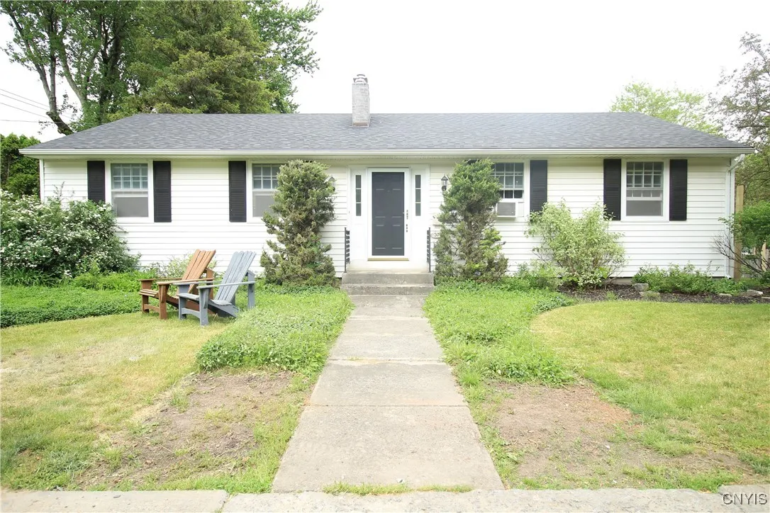301 Thompson Boulevard, Watertown City, New York 1, Watertown City, New York 13601, 3 Bedrooms Bedrooms, 6 Rooms Rooms,1 BathroomBathrooms,Residential Lease,For Rent,301 Thompson Boulevard, Watertown City, New York 1,0,S1633803