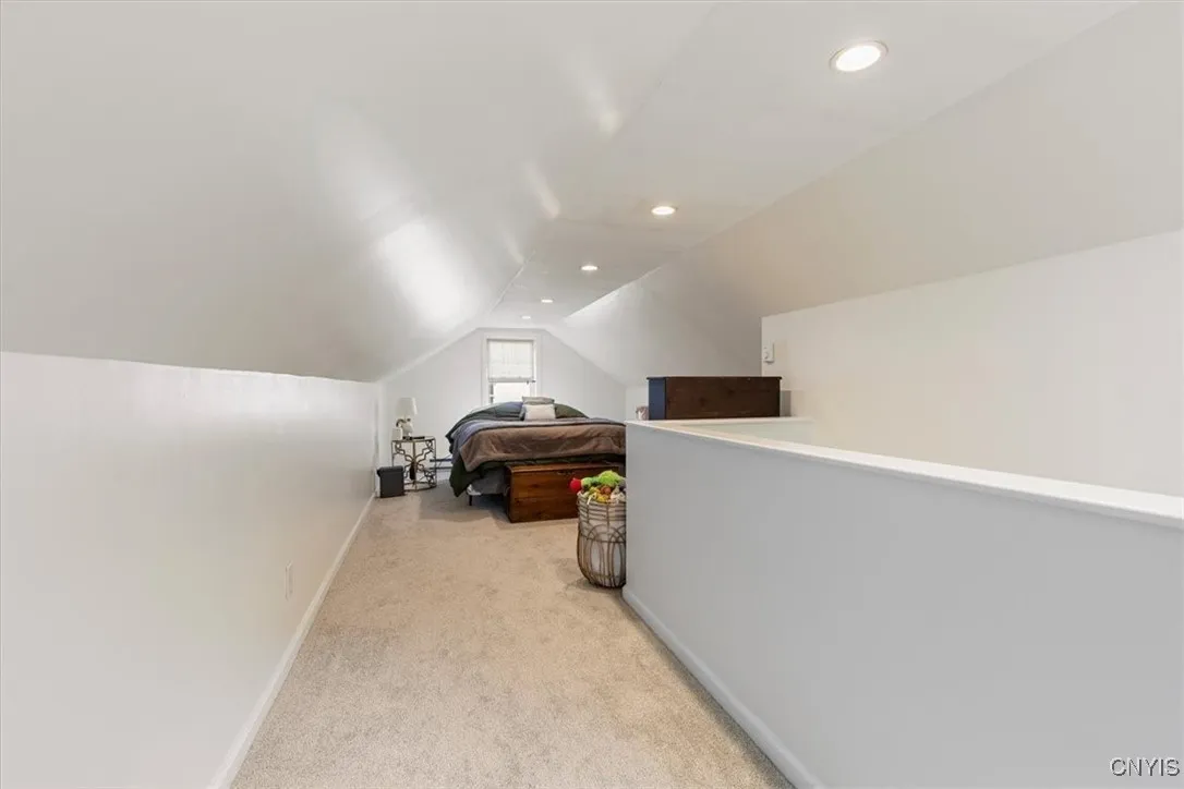 93 Burrstone Road, New Hartford, New York 13417, New Hartford, New York 13417, 3 Bedrooms Bedrooms, 6 Rooms Rooms,1 BathroomBathrooms,Residential,Closed,93 Burrstone Road, New Hartford, New York 13417,0,S1633647