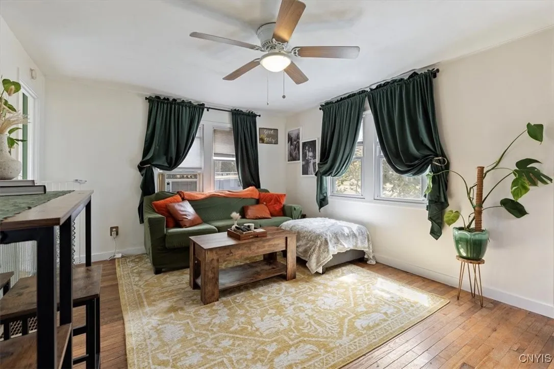 93 Burrstone Road, New Hartford, New York 13417, New Hartford, New York 13417, 3 Bedrooms Bedrooms, 6 Rooms Rooms,1 BathroomBathrooms,Residential,Closed,93 Burrstone Road, New Hartford, New York 13417,0,S1633647