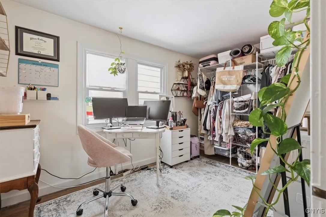 93 Burrstone Road, New Hartford, New York 13417, New Hartford, New York 13417, 3 Bedrooms Bedrooms, 6 Rooms Rooms,1 BathroomBathrooms,Residential,Closed,93 Burrstone Road, New Hartford, New York 13417,0,S1633647