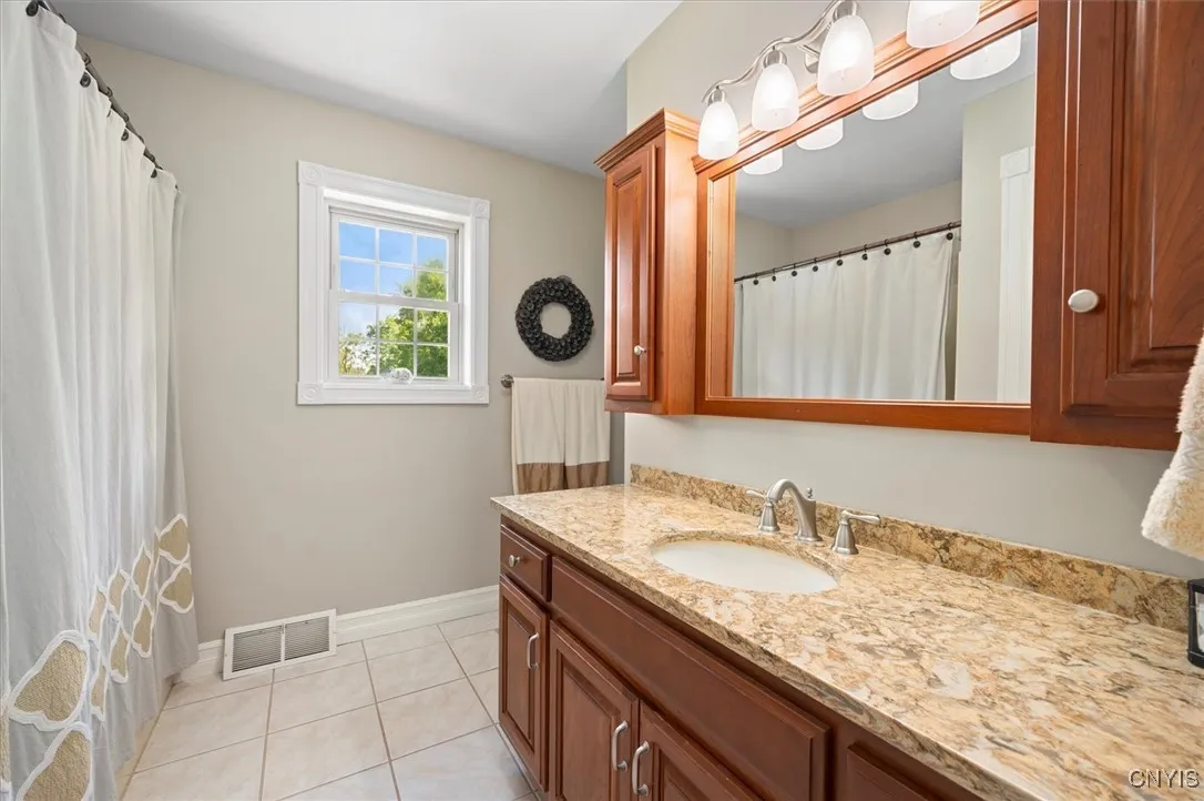 140 Hunt Valley Road, Oneida, New York 13421, Oneida, New York 13421, 3 Bedrooms Bedrooms, 8 Rooms Rooms,2 BathroomsBathrooms,Residential,Closed,140 Hunt Valley Road, Oneida, New York 13421,0,S1628628