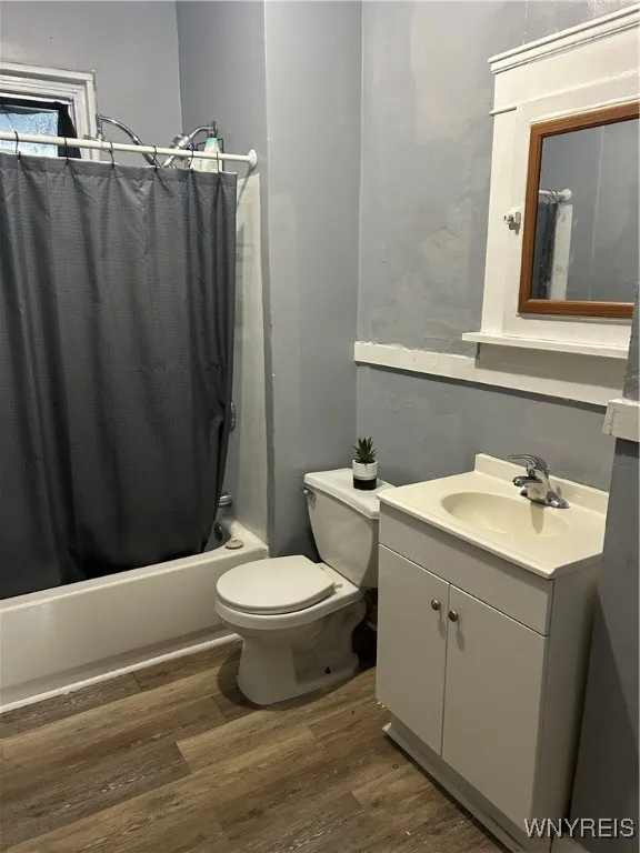 110 Trowbridge Street, Buffalo, New York 14220, Buffalo, New York 14220, 6 Bedrooms Bedrooms, ,2 BathroomsBathrooms,Residential,For Sale,110 Trowbridge Street, Buffalo, New York 14220,B1633735