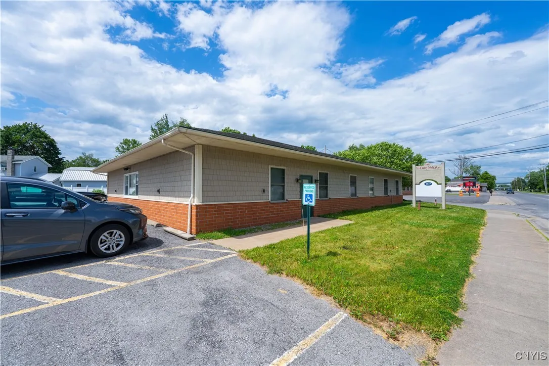 1107-1109 Floyd Avenue, Rome, New York 13440, Rome, New York 13440, ,Commercial Lease,For Rent,1107-1109 Floyd Avenue, Rome, New York 13440,S1633805