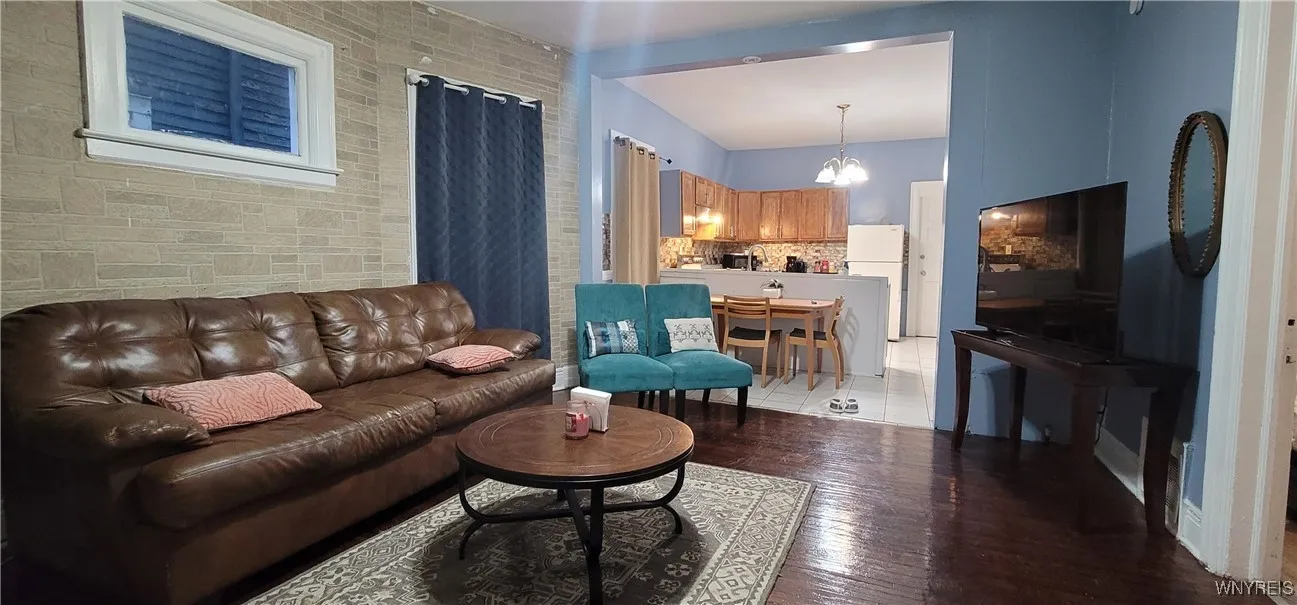 79 Walden Avenue, Buffalo, New York 14211, Buffalo, New York 14211, 3 Bedrooms Bedrooms, 7 Rooms Rooms,1 BathroomBathrooms,Residential Lease,Closed,79 Walden Avenue, Buffalo, New York 14211,0,B1633823