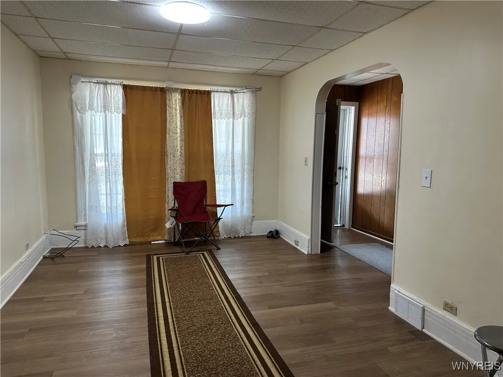 801 West Avenue, Buffalo, New York 14213, Buffalo, New York 14213, 2 Bedrooms Bedrooms, 7 Rooms Rooms,1 BathroomBathrooms,Residential Lease,For Rent,801 West Avenue, Buffalo, New York 14213,B1633842