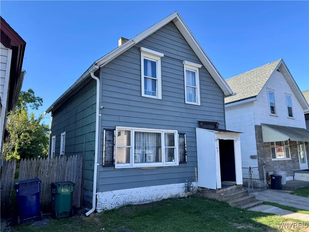 145 Forest Avenue, Buffalo, New York 14213, Buffalo, New York 14213, 4 Bedrooms Bedrooms, 10 Rooms Rooms,1 BathroomBathrooms,Residential,For Sale,145 Forest Avenue, Buffalo, New York 14213,B1633814