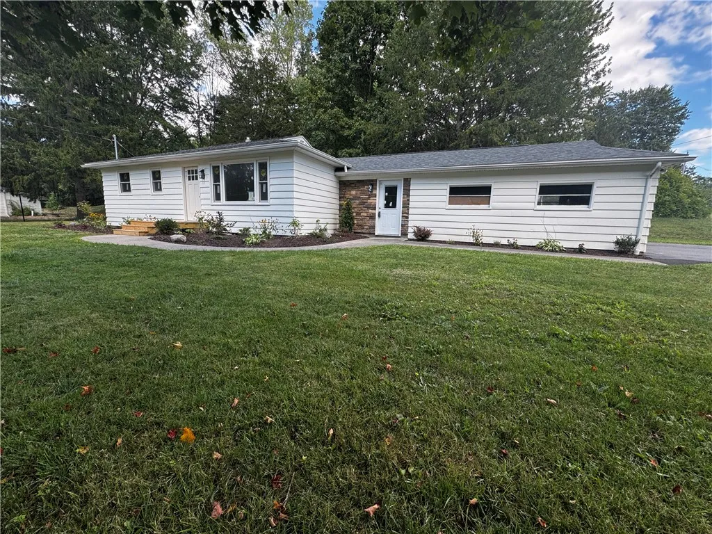 7514 State Street Road, Throop, New York 13021, Throop, New York 13021, 3 Bedrooms Bedrooms, 5 Rooms Rooms,1 BathroomBathrooms,Residential,For Sale,7514 State Street Road, Throop, New York 13021,0,R1633636