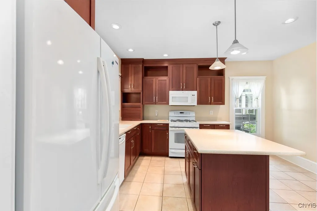 205 South 4th Street, Fulton, New York 13069, Fulton, New York 13069, 4 Bedrooms Bedrooms, 9 Rooms Rooms,1 BathroomBathrooms,Residential,Closed,205 South 4th Street, Fulton, New York 13069,0,S1628456