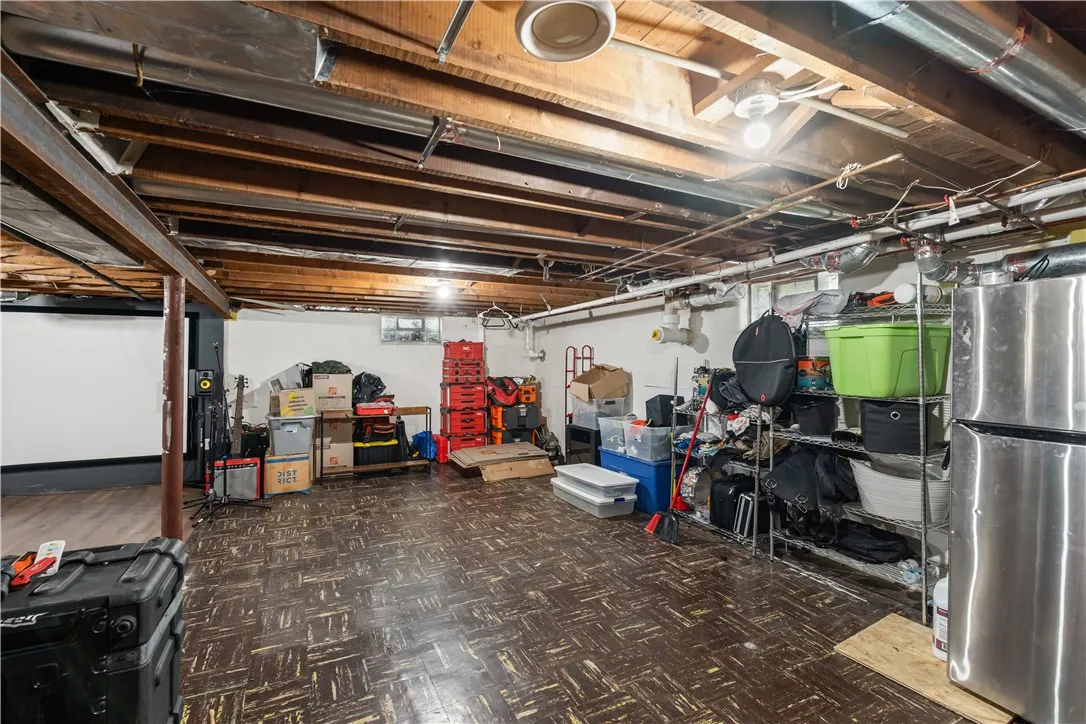 26 Oakridge Drive, Irondequoit, New York 14617, Irondequoit, New York 14617, 4 Bedrooms Bedrooms, 7 Rooms Rooms,2 BathroomsBathrooms,Residential,Closed,26 Oakridge Drive, Irondequoit, New York 14617,0,R1633404