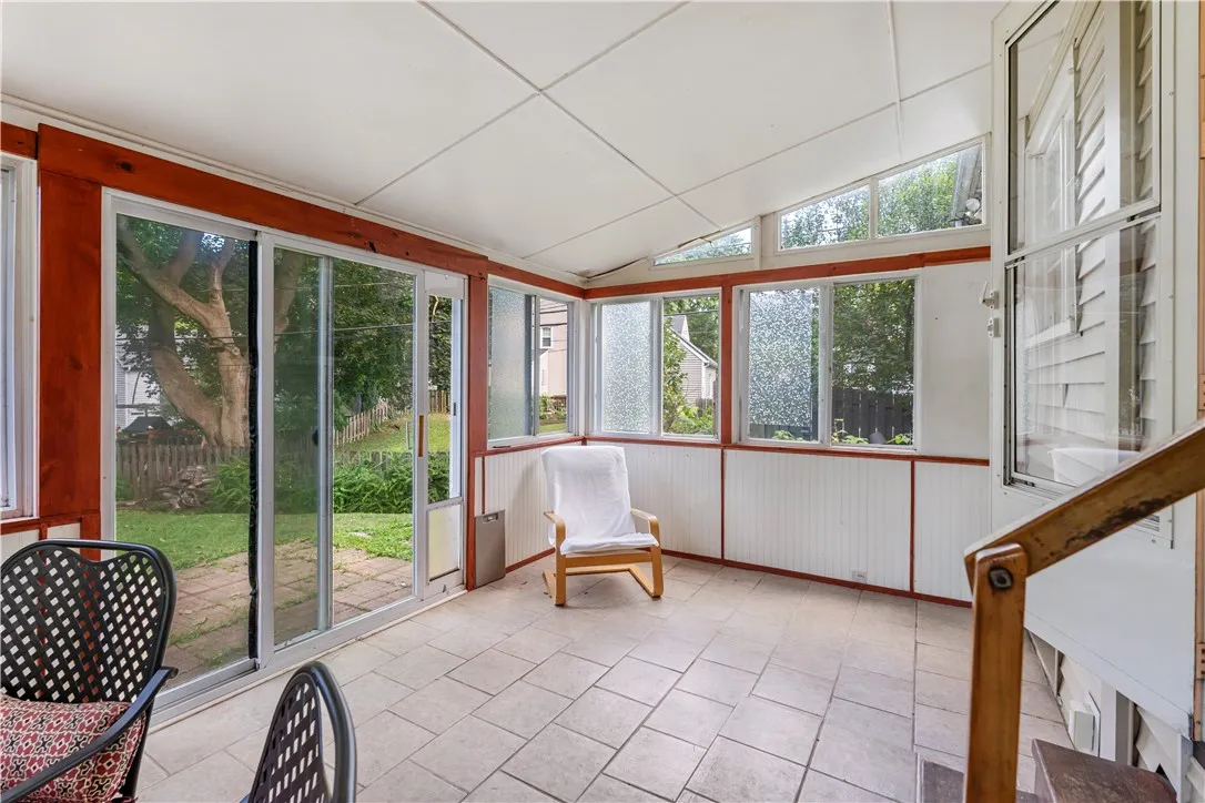 26 Oakridge Drive, Irondequoit, New York 14617, Irondequoit, New York 14617, 4 Bedrooms Bedrooms, 7 Rooms Rooms,2 BathroomsBathrooms,Residential,Closed,26 Oakridge Drive, Irondequoit, New York 14617,0,R1633404