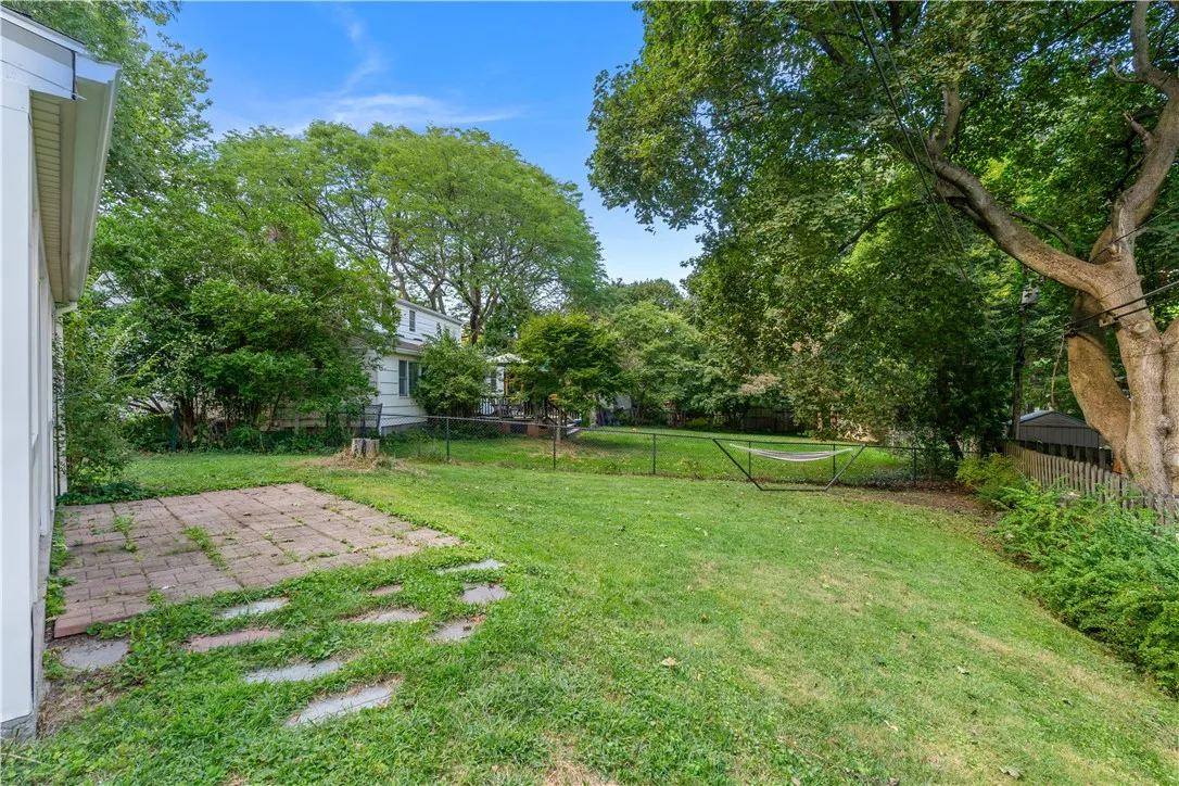 26 Oakridge Drive, Irondequoit, New York 14617, Irondequoit, New York 14617, 4 Bedrooms Bedrooms, 7 Rooms Rooms,2 BathroomsBathrooms,Residential,Closed,26 Oakridge Drive, Irondequoit, New York 14617,0,R1633404