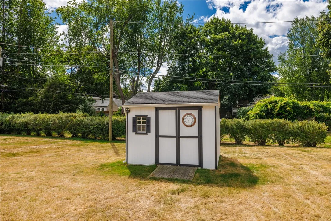 503 Pineview Drive, Webster, New York 14580, Webster, New York 14580, 3 Bedrooms Bedrooms, 8 Rooms Rooms,2 BathroomsBathrooms,Residential Lease,For Rent,503 Pineview Drive, Webster, New York 14580,0,R1633265