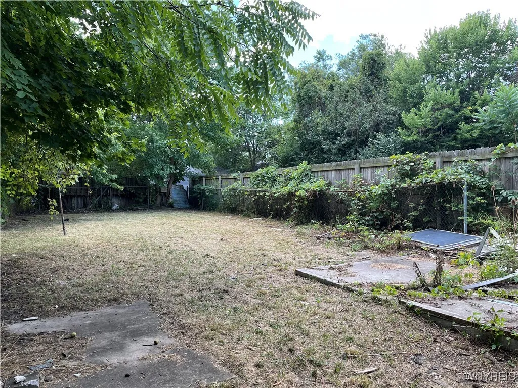 173 Grace Street, Buffalo, New York 14207, Buffalo, New York 14207, 3 Bedrooms Bedrooms, 5 Rooms Rooms,1 BathroomBathrooms,Residential,For Sale,173 Grace Street, Buffalo, New York 14207,0,B1633154