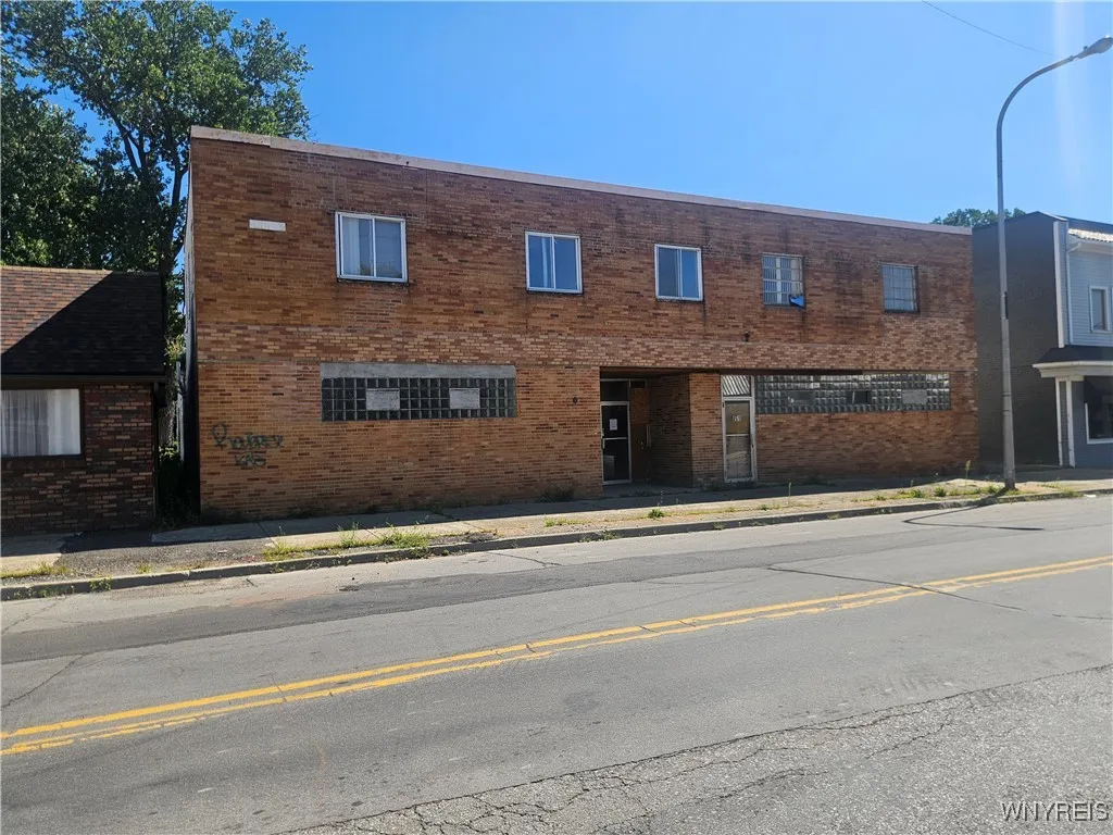 814 Abbott Road, Buffalo, New York 14220, Buffalo, New York 14220, ,Commercial Sale,For Sale,814 Abbott Road, Buffalo, New York 14220,0,B1633903