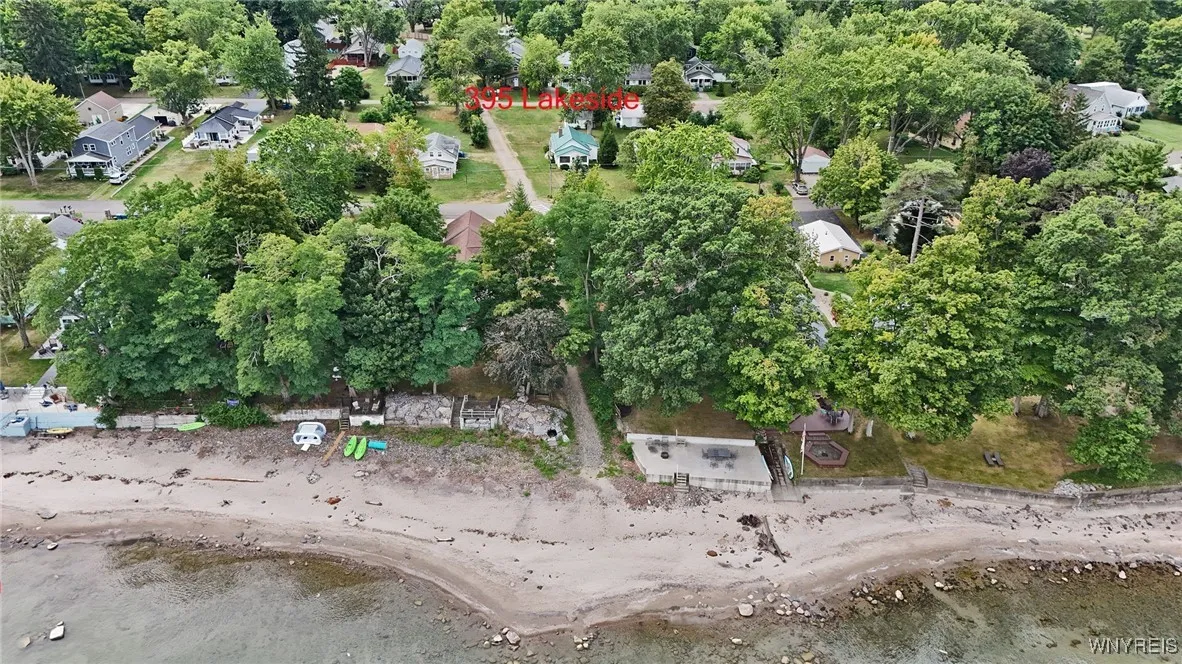 395 Lakeside Road, Evans, New York 14006, Evans, New York 14006, 3 Bedrooms Bedrooms, 5 Rooms Rooms,2 BathroomsBathrooms,Residential,Closed,395 Lakeside Road, Evans, New York 14006,0,B1631968