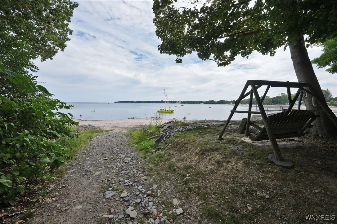 395 Lakeside Road, Evans, New York 14006, Evans, New York 14006, 3 Bedrooms Bedrooms, 5 Rooms Rooms,2 BathroomsBathrooms,Residential,Closed,395 Lakeside Road, Evans, New York 14006,0,B1631968