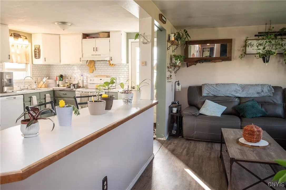 9155 Fraser Road, Steuben, New York 13354, Steuben, New York 13354, 3 Bedrooms Bedrooms, 6 Rooms Rooms,1 BathroomBathrooms,Residential,For Sale,9155 Fraser Road, Steuben, New York 13354,0,S1630247