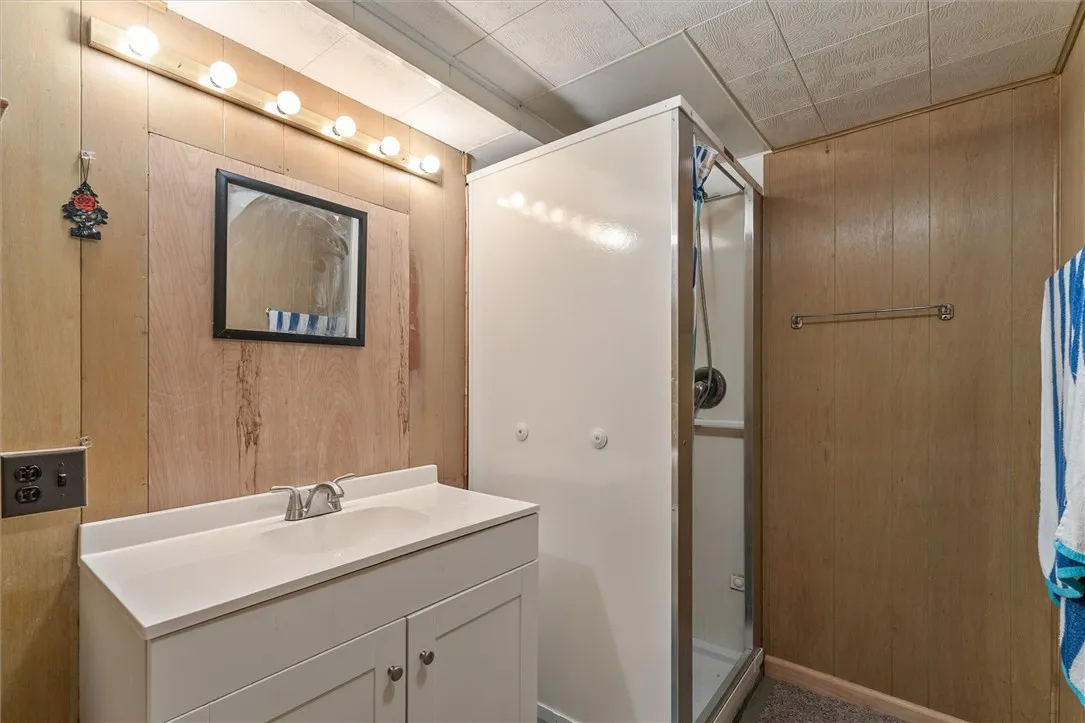 456 Brookview Drive, Irondequoit, New York 14617, Irondequoit, New York 14617, 3 Bedrooms Bedrooms, 6 Rooms Rooms,2 BathroomsBathrooms,Residential,Closed,456 Brookview Drive, Irondequoit, New York 14617,0,R1633600