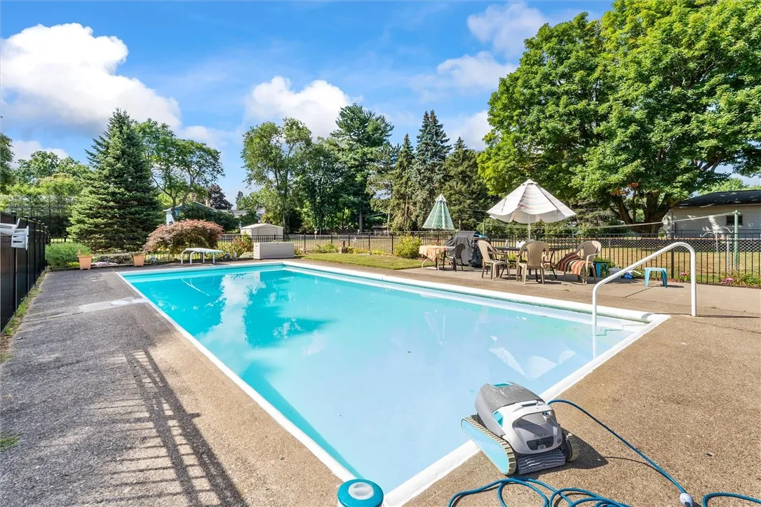 456 Brookview Drive, Irondequoit, New York 14617, Irondequoit, New York 14617, 3 Bedrooms Bedrooms, 6 Rooms Rooms,2 BathroomsBathrooms,Residential,Closed,456 Brookview Drive, Irondequoit, New York 14617,0,R1633600