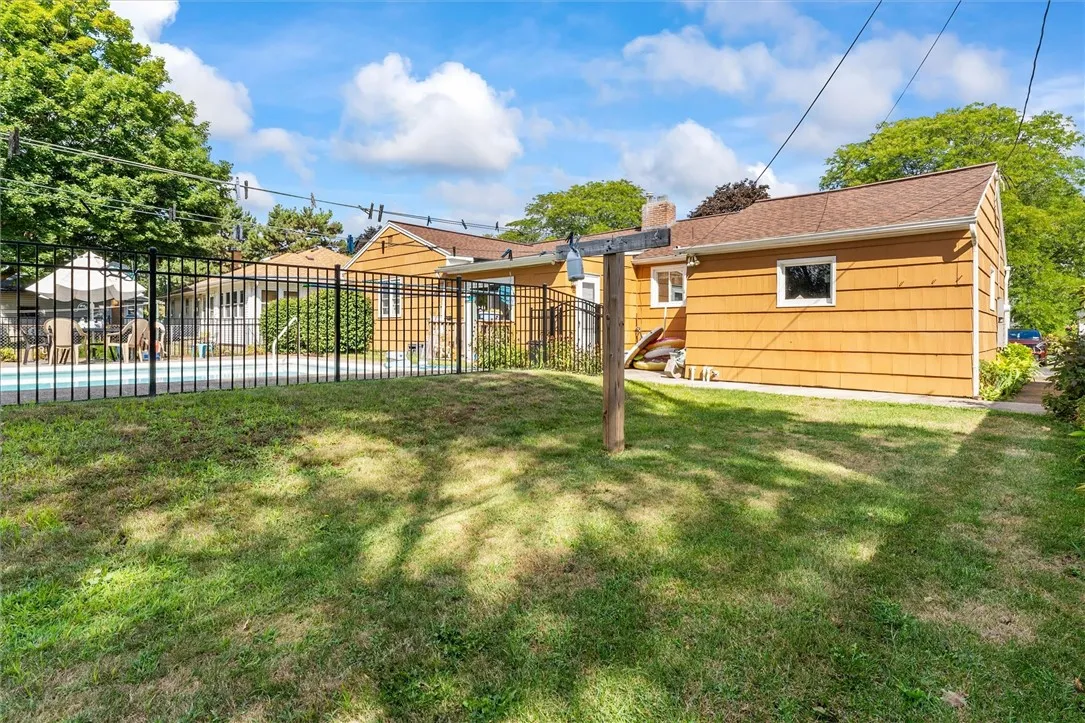 456 Brookview Drive, Irondequoit, New York 14617, Irondequoit, New York 14617, 3 Bedrooms Bedrooms, 6 Rooms Rooms,2 BathroomsBathrooms,Residential,Closed,456 Brookview Drive, Irondequoit, New York 14617,0,R1633600
