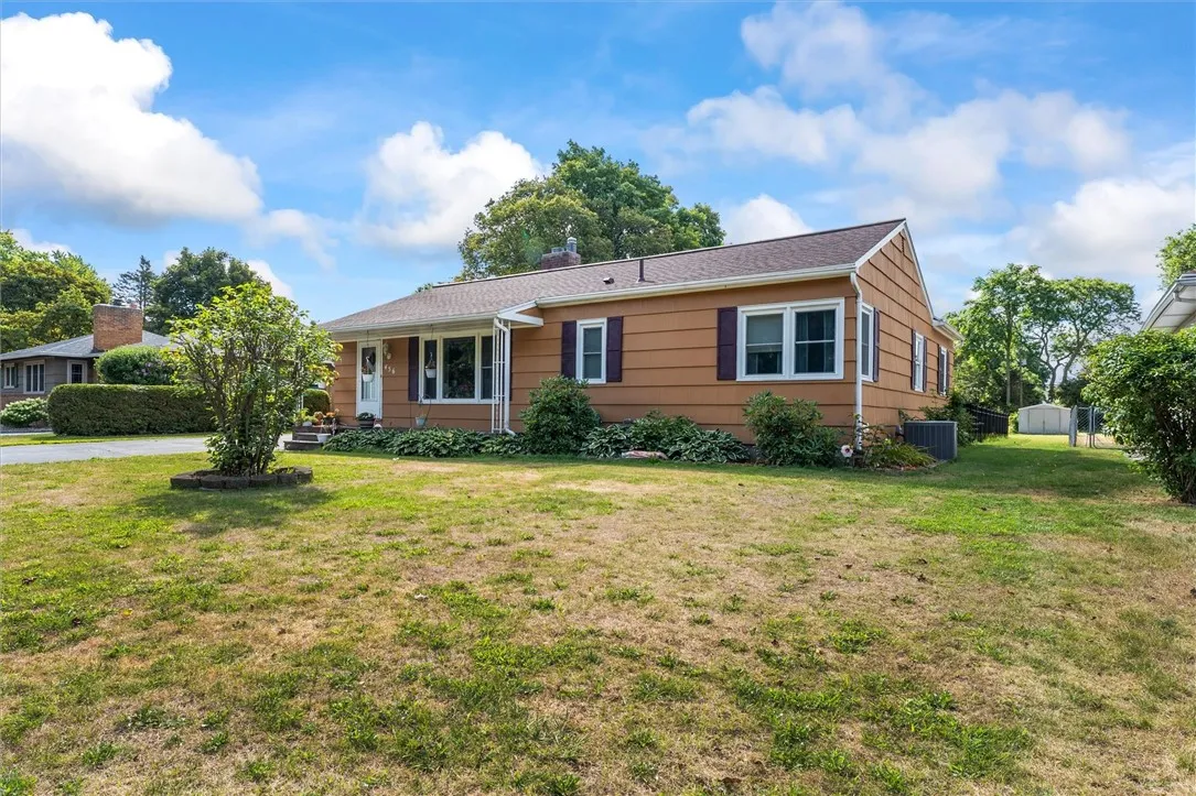 456 Brookview Drive, Irondequoit, New York 14617, Irondequoit, New York 14617, 3 Bedrooms Bedrooms, 6 Rooms Rooms,2 BathroomsBathrooms,Residential,Closed,456 Brookview Drive, Irondequoit, New York 14617,0,R1633600