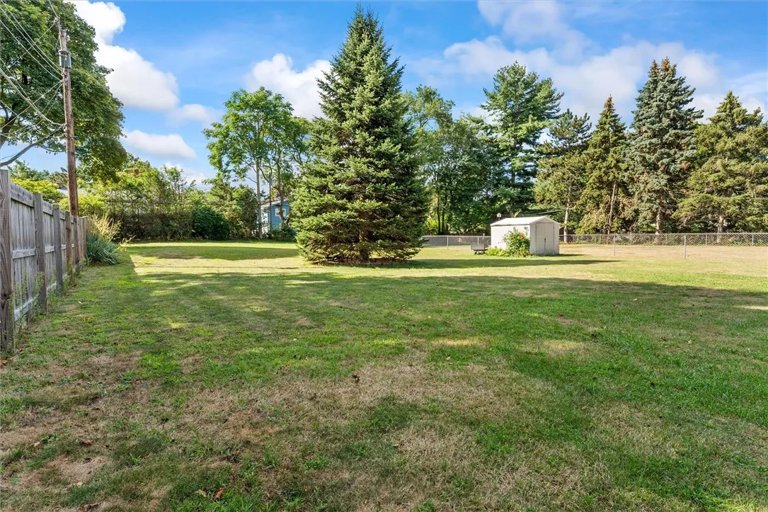 456 Brookview Drive, Irondequoit, New York 14617, Irondequoit, New York 14617, 3 Bedrooms Bedrooms, 6 Rooms Rooms,2 BathroomsBathrooms,Residential,Closed,456 Brookview Drive, Irondequoit, New York 14617,0,R1633600