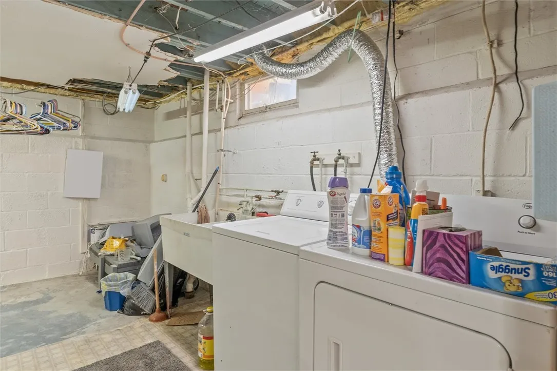 456 Brookview Drive, Irondequoit, New York 14617, Irondequoit, New York 14617, 3 Bedrooms Bedrooms, 6 Rooms Rooms,2 BathroomsBathrooms,Residential,Closed,456 Brookview Drive, Irondequoit, New York 14617,0,R1633600